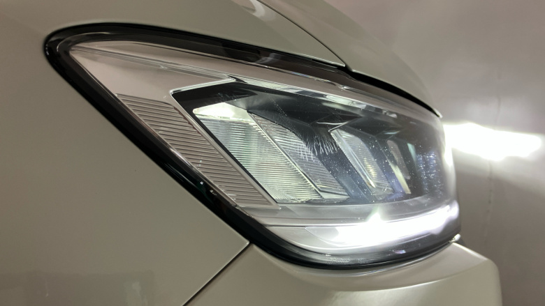 Volkswagen T-Roc 1.5 TSI Life 5dr Petrol Hatchback